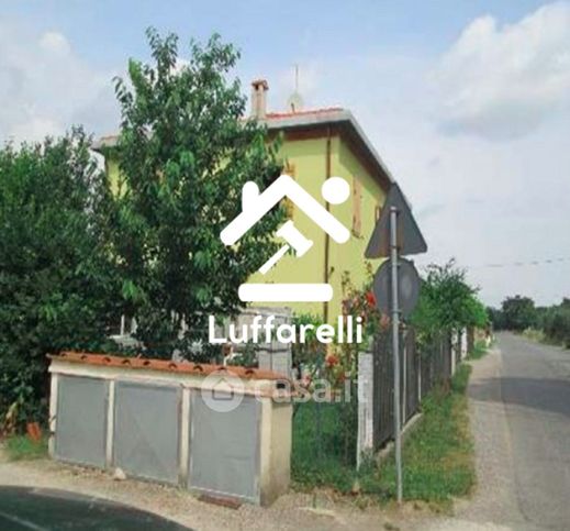 Appartamento in residenziale in Via G. Carducci