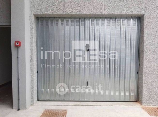 Box/posto auto in residenziale in Via P. Maset 30