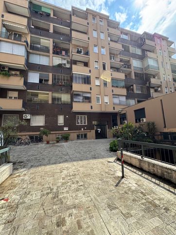 Appartamento in residenziale in Via Eugenio Villoresi 5