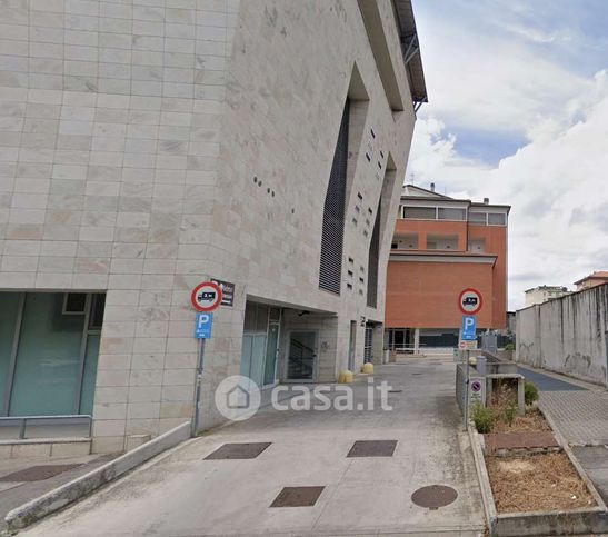 Box/posto auto in residenziale in Via Curtatone
