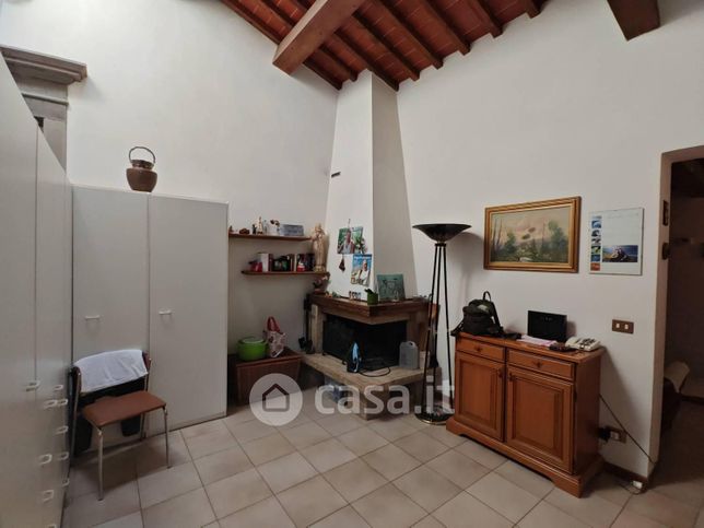 Casa indipendente in residenziale in Via Amerigo Vespucci 90
