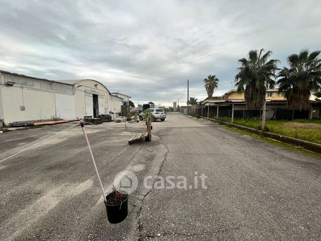 Capannone in commerciale in Strada Petrimerco 1000