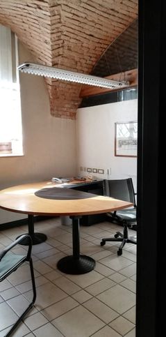 Ufficio in commerciale in Via Quarto dei Mille 17