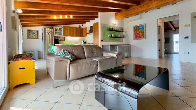 Appartamento in residenziale in Via XIII n 30