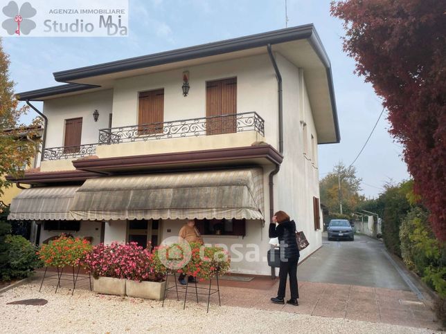 Appartamento in residenziale in Via Boschi