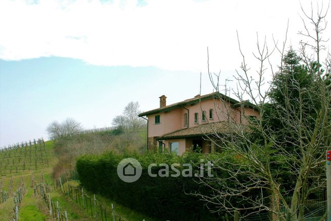 Villa in residenziale in Piazza DELLA CONCORDIA PIZZOFREDDO
