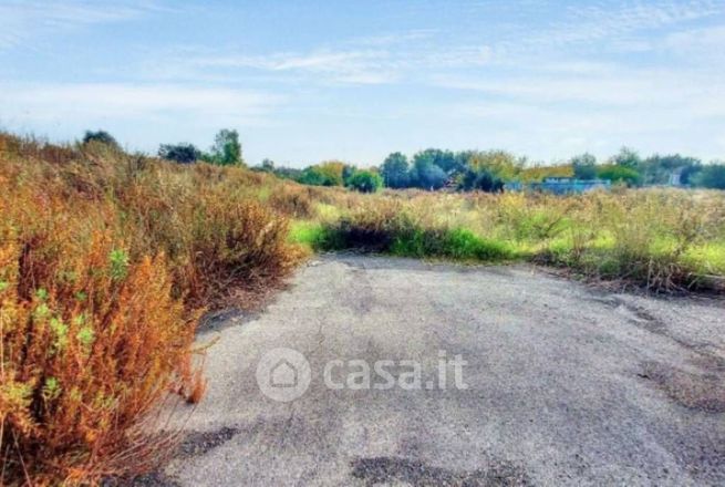 Terreno edificabile in residenziale in Via Luigi Albertini
