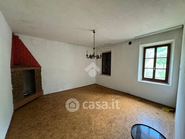 Casa indipendente in residenziale in Via Alemagna 28