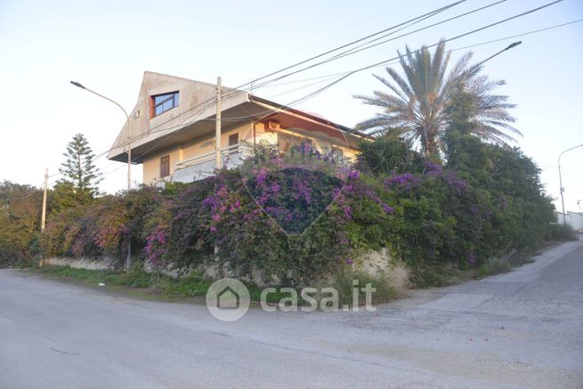 Villa in residenziale in Via Salvador Allende 2