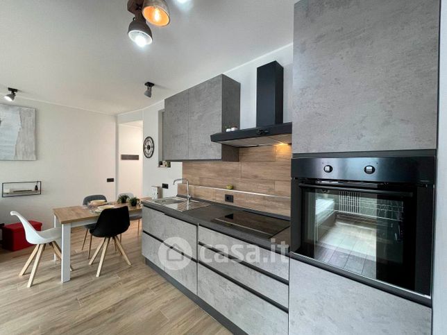 Appartamento in residenziale in Via Stelvio 32