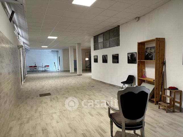 Capannone in commerciale in Via Cuneo 53