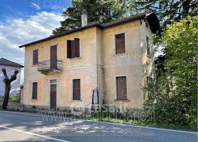 Casa indipendente in residenziale in 