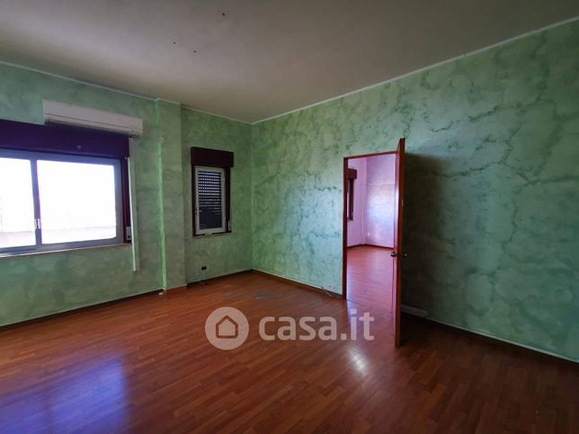 Ufficio in commerciale in Via Don Blasco 75
