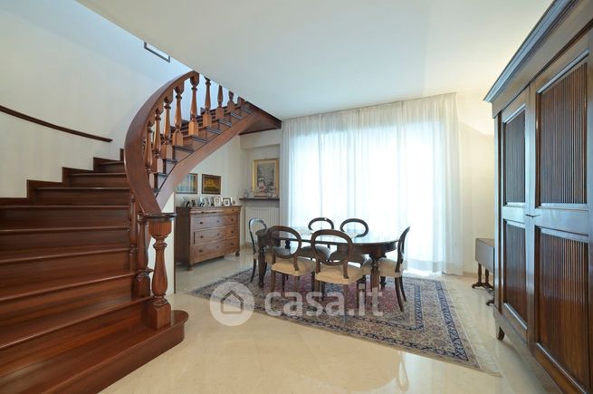 Appartamento in residenziale in Via Leonardo da Vinci 57