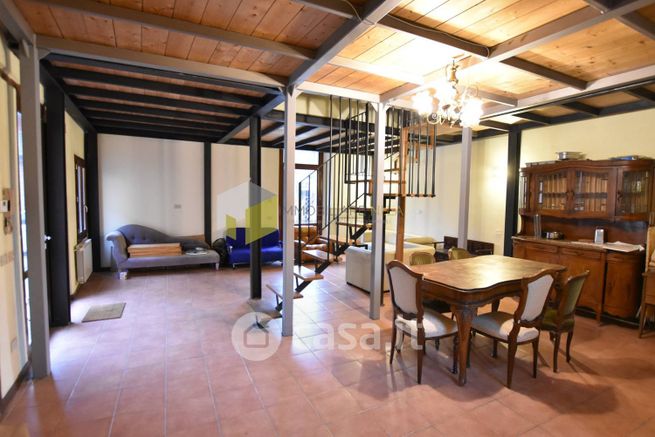 Casa indipendente in residenziale in Via Enrico Malatesta
