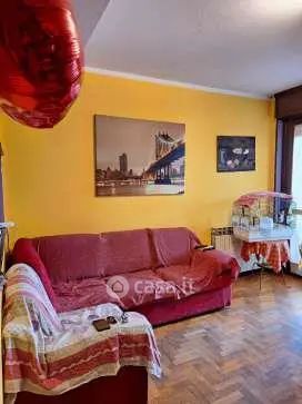 Appartamento in residenziale in Via Don Enrico Cazzaniga 2