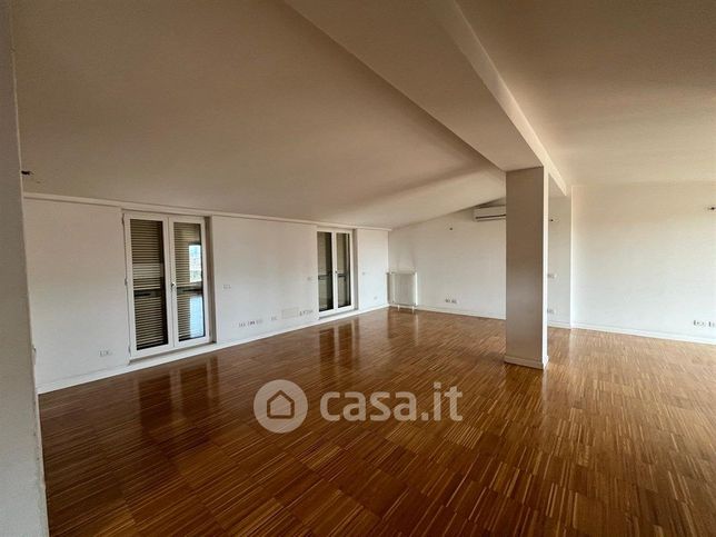 Appartamento in residenziale in Via G. D'Annunzio 3