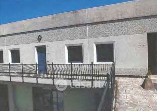 Ufficio in commerciale in Via Aldo Bartocci