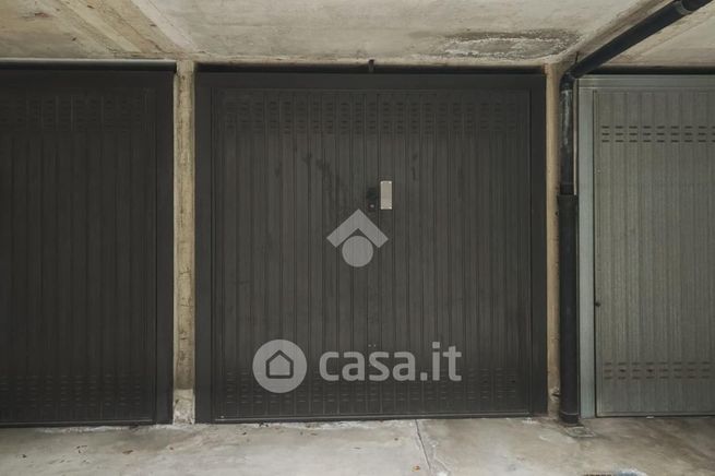 Box/posto auto in residenziale in Via San Martino 3