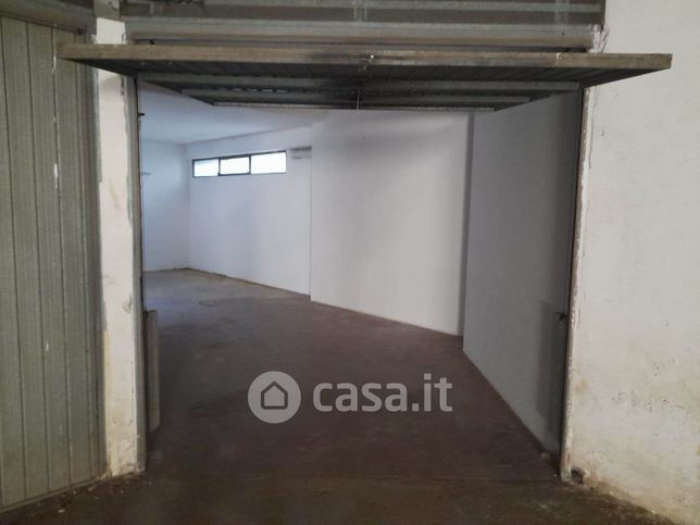 Garage/posto auto in residenziale in 