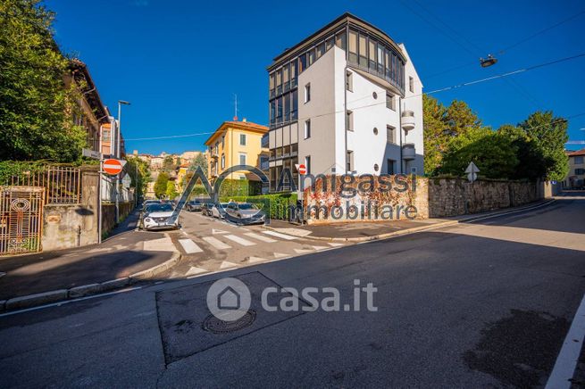 Villa in residenziale in Via Masone 2 a