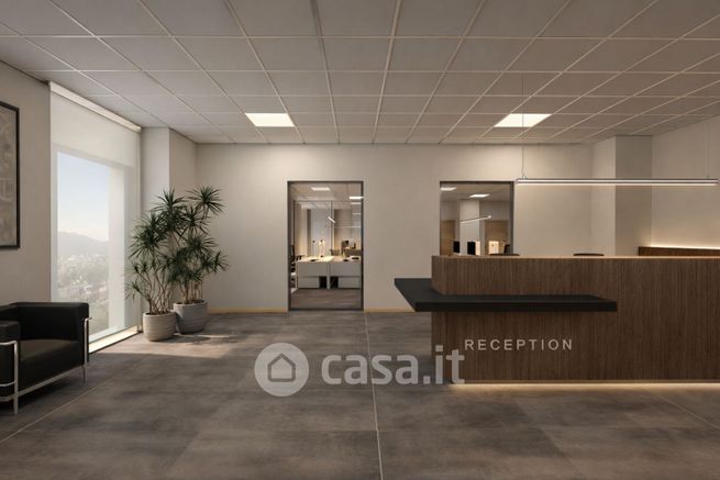 Ufficio in commerciale in Via Gombe