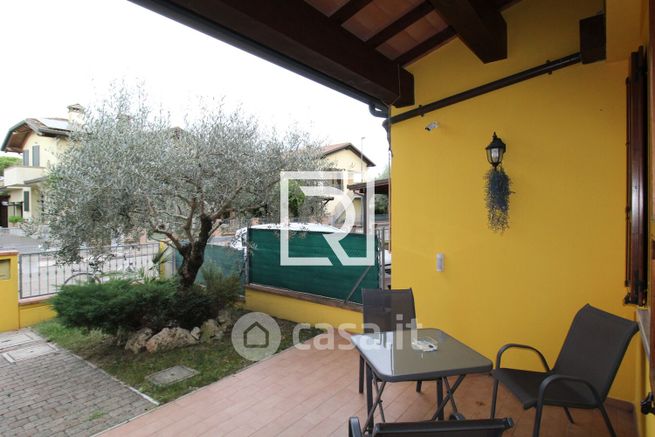 Villetta a schiera in residenziale in Via Chiesa