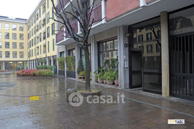 Appartamento in residenziale in Via Pavia 6 /2