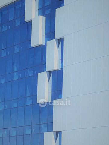 Ufficio in commerciale in 