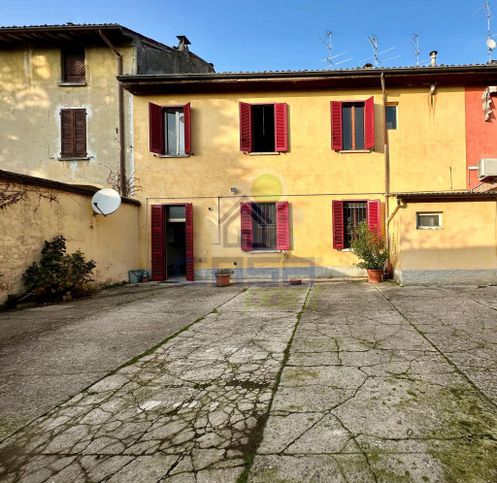 Casa indipendente in residenziale in Via G. D'Annunzio