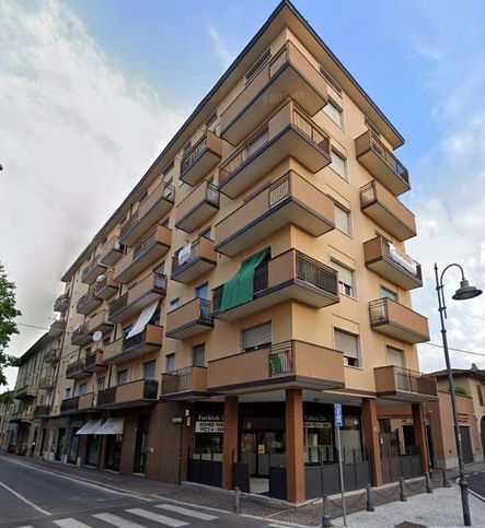 Appartamento in residenziale in Viale Cesare Battisti 27