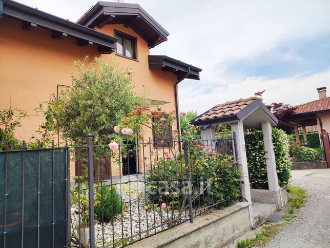 Villetta a schiera in residenziale in Via Benvenuto Cellini