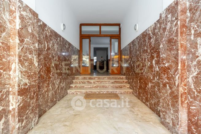 Appartamento in residenziale in Via Canfora 99