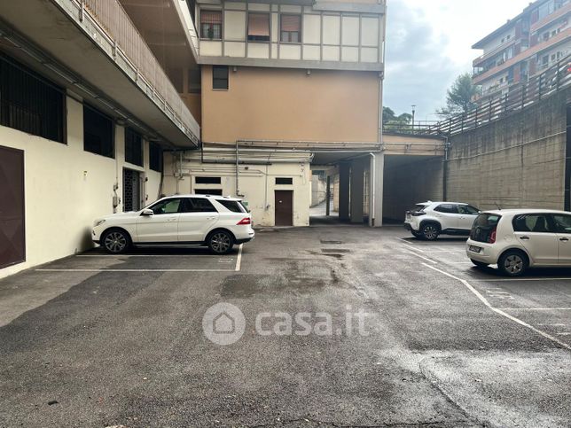 Garage/posto auto in residenziale in Via Francesco Baracca 19