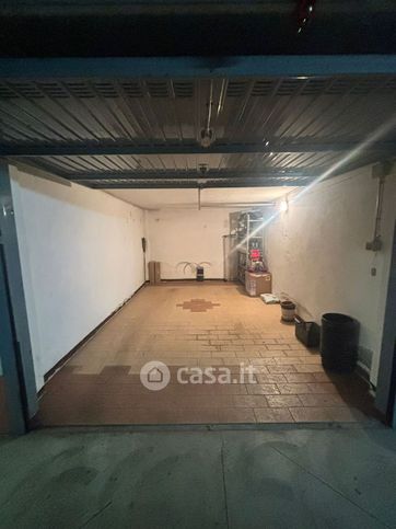 Box/posto auto in residenziale in Via San Giuseppe 40