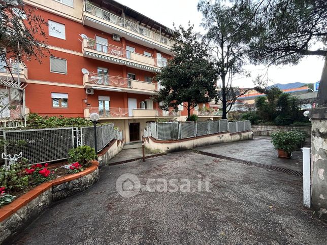 Appartamento in residenziale in Via Europa 52