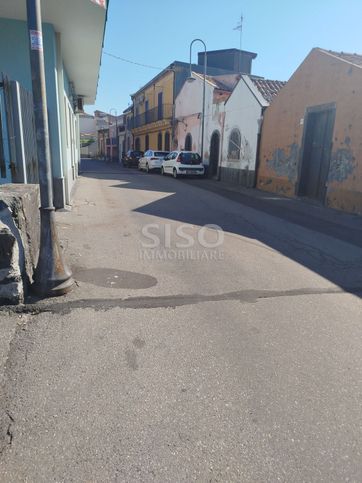 Box/posto auto in residenziale in Via Argenta