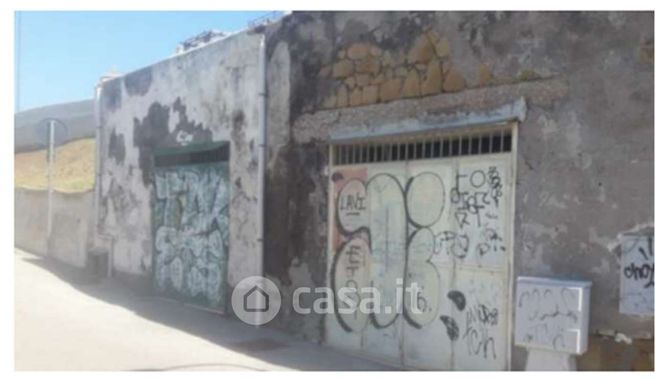 Garage/posto auto in residenziale in Passeggiata delle Sirene