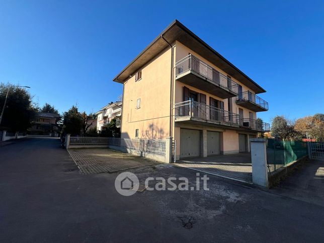 Appartamento in residenziale in Via P. Nenni 53