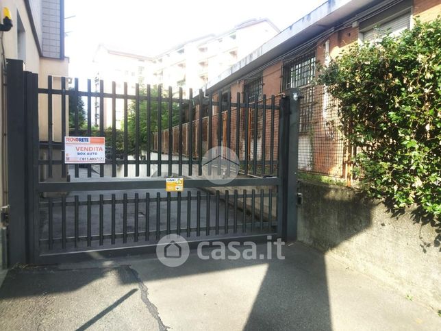 Garage/posto auto in residenziale in Via Castagnevizza 28