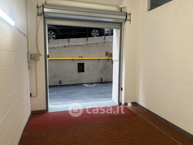Box/posto auto in residenziale in Via Aldo Manuzio 96 B