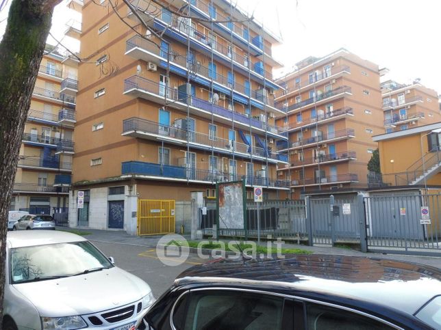 Capannone in commerciale in Viale Piemonte 18