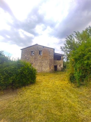 Rustico/casale in residenziale in Strada di Corgneda