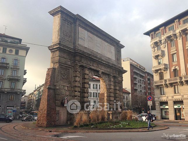 Attivitã /licenza (con o senza mura) in commerciale in Viale Monte Nero