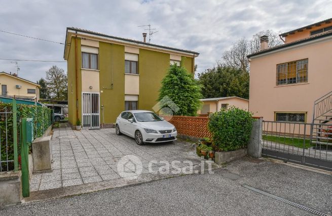 Casa indipendente in residenziale in Via Poggio Renatico 17