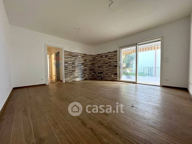 Appartamento in residenziale in Via Martiri VI Ott. 18