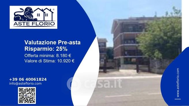 Box/posto auto in residenziale in Via Olevano