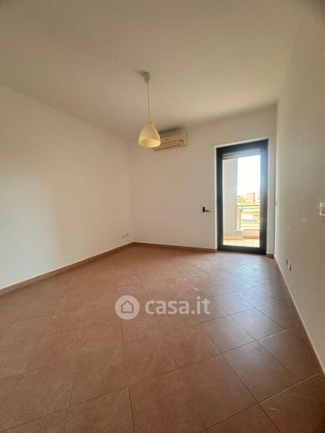 Ufficio in commerciale in Via Edoardo de Candia 39