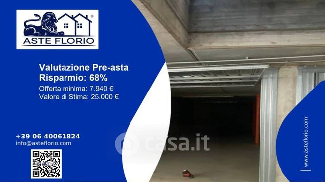 Box/posto auto in residenziale in Strada Comunale di Mirafiori 14