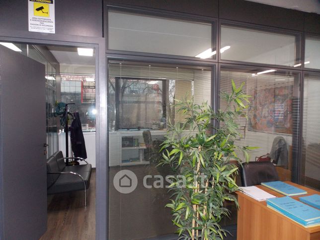 Ufficio in commerciale in Viale Milanofiori 1